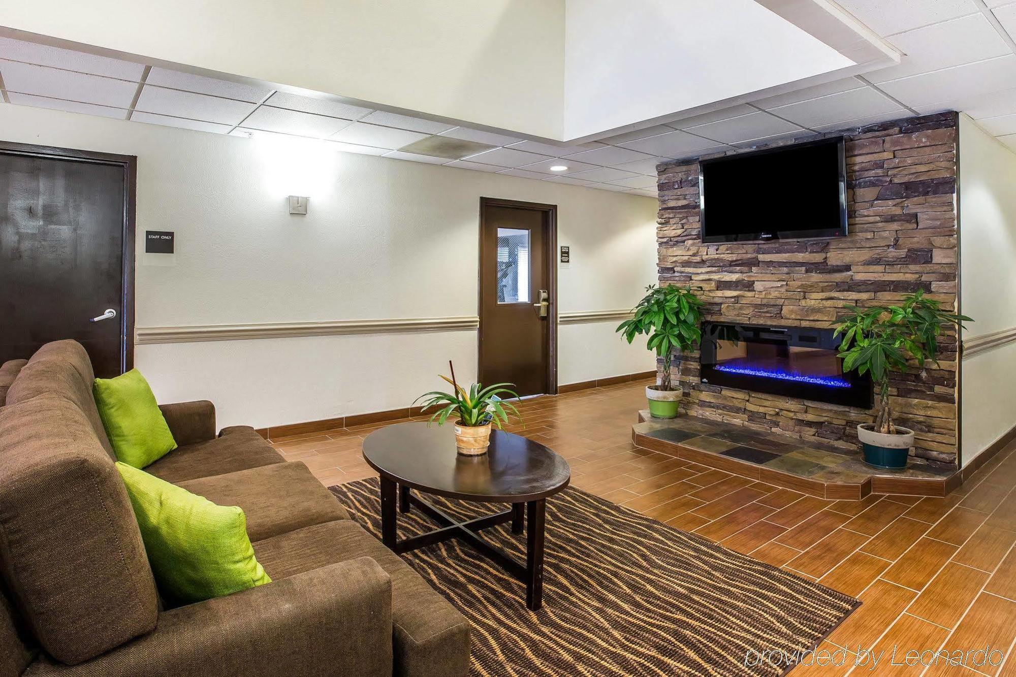 Clarion Pointe Albemarle Hotel Ngoại thất bức ảnh