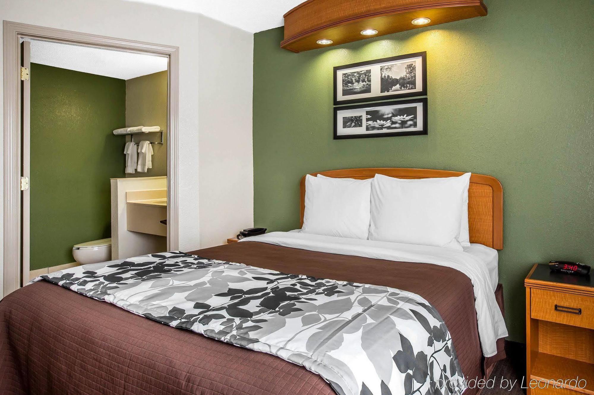 Clarion Pointe Albemarle Hotel Ngoại thất bức ảnh
