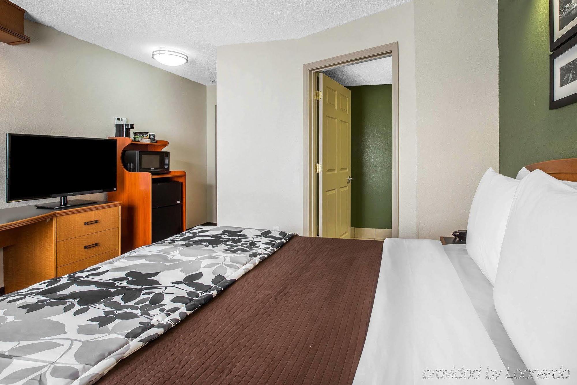 Clarion Pointe Albemarle Hotel Ngoại thất bức ảnh